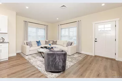 205 Romar Court, West Babylon, NY 11704 - Photo 12