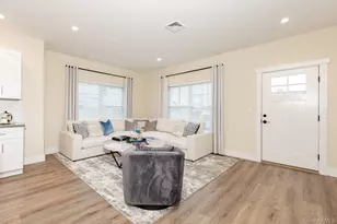 205 Romar Ct, West Babylon, NY 11704 - Photo 12