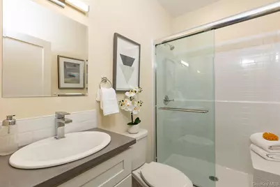 205 Romar Court, West Babylon, NY 11704 - Photo 6