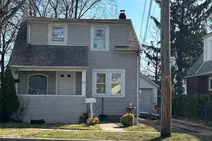 30 Pierson Ave, Hempstead, NY 11550 - Photo 2