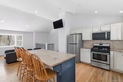 153 S Pascack Road, Nanuet, NY 10954 - Photo 8