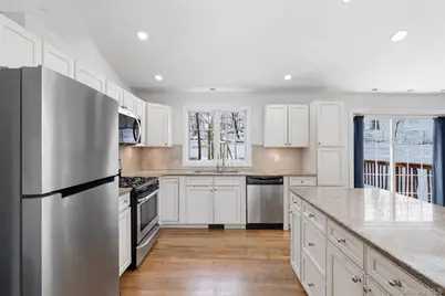 153 S Pascack Road, Nanuet, NY 10954 - Photo 8