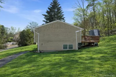 153 S Pascack Road, Nanuet, NY 10954 - Photo 26