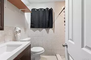 153 S Pascack Rd, Nanuet, NY 10954 - Photo 12