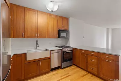 345 E 93rd Street #14J, New York, NY 10128 - Photo 6