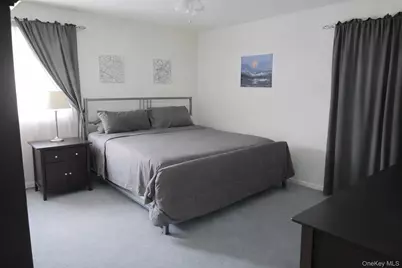 24 Willets Avenue, Syosset, NY 11791 - Photo 16