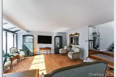 17 Mowbray Avenue, Bay Shore, NY 11706 - Photo 6