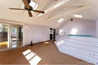 17 Mowbray Avenue, Bay Shore, NY 11706 - Photo 10