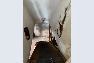 48 Cliff Avenue, Hempstead, NY 11550 - Photo 12