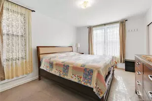 141-05 Pershing Crescent, Briarwood, NY 11435 - Photo 18