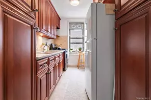 141-05 Pershing Crescent, Briarwood, NY 11435 - Photo 12