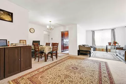 141-05 Pershing Crescent #516, Briarwood, NY 11435 - Photo 8