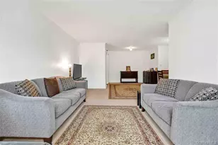 141-05 Pershing Crescent, Briarwood, NY 11435 - Photo 6