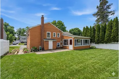 3 Bayberry Drive, Plainview, NY 11803 - Photo 32