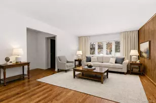 3 Bayberry Dr, Plainview, NY 11803 - Photo 6