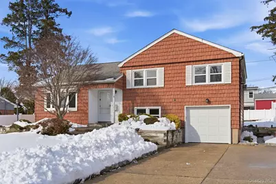 3 Bayberry Drive, Plainview, NY 11803 - Photo 2