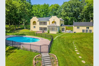 530 S Centre Island Road, Centre Island, NY 11771 - Photo 2