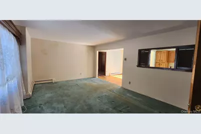 250 Overton Street, Deer Park, NY 11729 - Photo 10