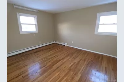 250 Overton Street, Deer Park, NY 11729 - Photo 24