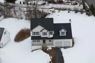 2 Shadowbrook Ln, Newburgh, NY 12550 - Photo 24