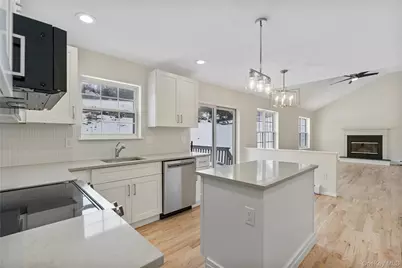 2 Shadowbrook Lane, Newburgh, NY 12550 - Photo 8