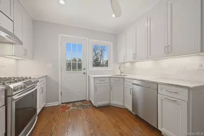 846 Harrison Street, West Hempstead, NY 11552 - Photo 10