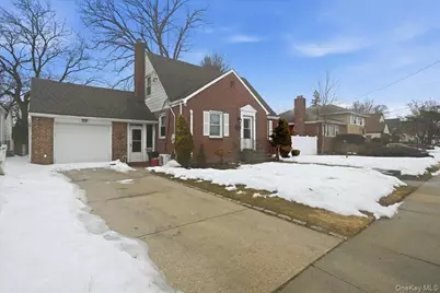 846 Harrison Street, West Hempstead, NY 11552 - Photo 2