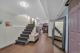 42-28 189th St, Flushing, NY 11358 - Photo 10