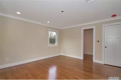 22 Avenue E, Holbrook, NY 11741 - Photo 12