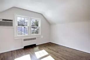 27 Avalon Rd, Garden City, NY 11530 - Photo 22