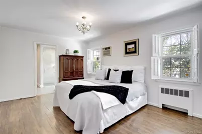 27 Avalon Road, Garden City, NY 11530 - Photo 14