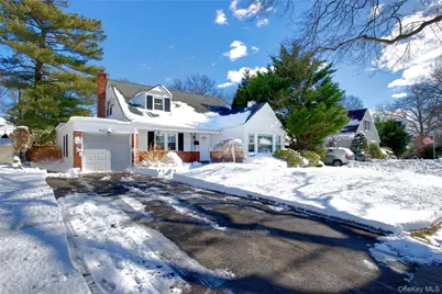 27 Avalon Road, Garden City, NY 11530 - Photo 4