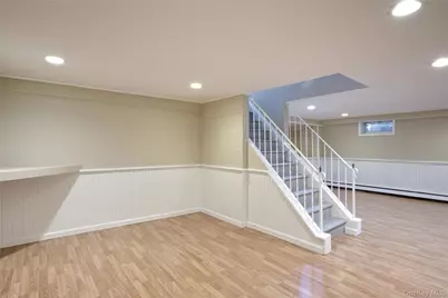 27 Avalon Road, Garden City, NY 11530 - Photo 24