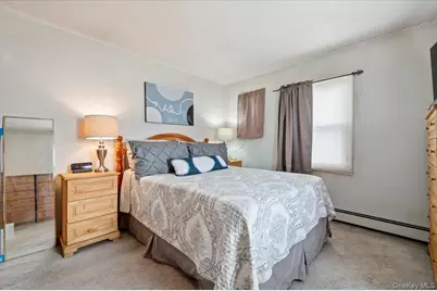 122 Balsam Lane, Levittown, NY 11756 - Photo 8