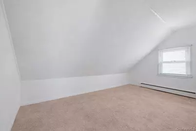 122 Balsam Lane, Levittown, NY 11756 - Photo 16