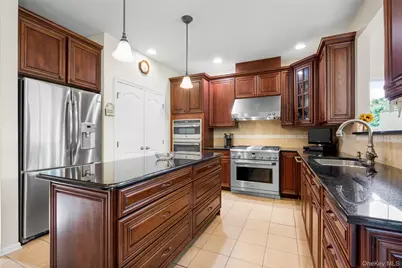 653 Creekside Lane, Fishkill, NY 12524 - Photo 6