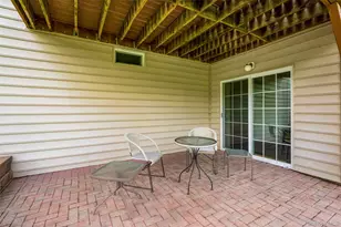 653 Creekside Ln, Fishkill, NY 12524 - Photo 34