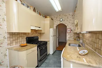 143 Garth Road #4D, Scarsdale, NY 10583 - Photo 12