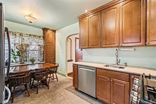 19 William St, Valley Stream, NY 11580 - Photo 6