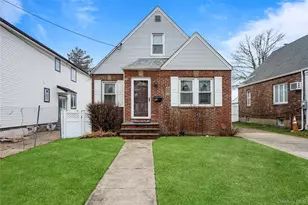 19 William St, Valley Stream, NY 11580 - Photo 1