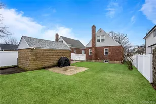 19 William St, Valley Stream, NY 11580 - Photo 22