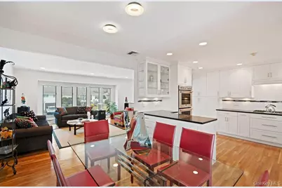 31 Prescott Place, Old Bethpage, NY 11804 - Photo 20