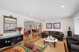 31 Prescott Pl, Old Bethpage, NY 11804 - Photo 6