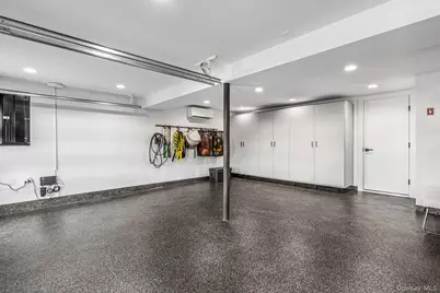 3000 Holiday Park Drive, Merrick, NY 11566 - Photo 22