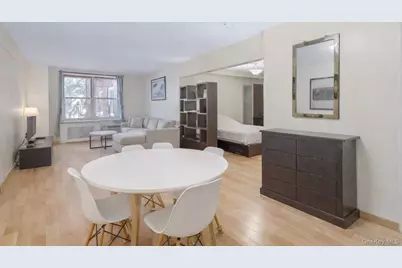 14205 Roosevelt Avenue #339, Flushing, NY 11354 - Photo 4