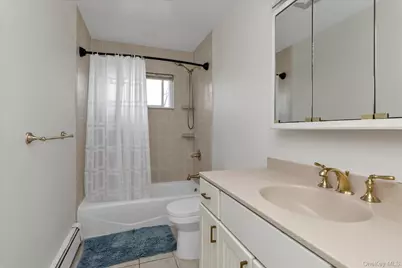 32 Return Lane, Levittown, NY 11756 - Photo 16