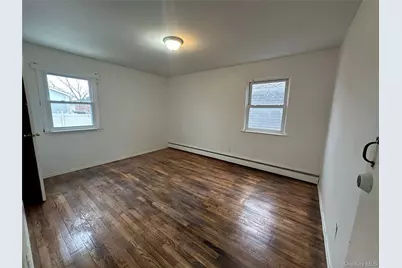 210 Wellington Street, Hempstead, NY 11550 - Photo 4