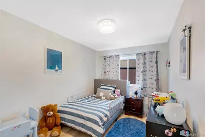 929 West Fingerboard Road, New York, NY 10304 - Photo 10