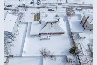 34 Pine Street, Hicksville, NY 11801 - Photo 32