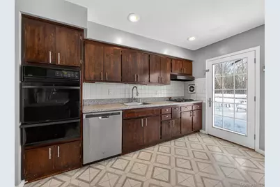 36 E Mayer Drive, Suffern, NY 10901 - Photo 16